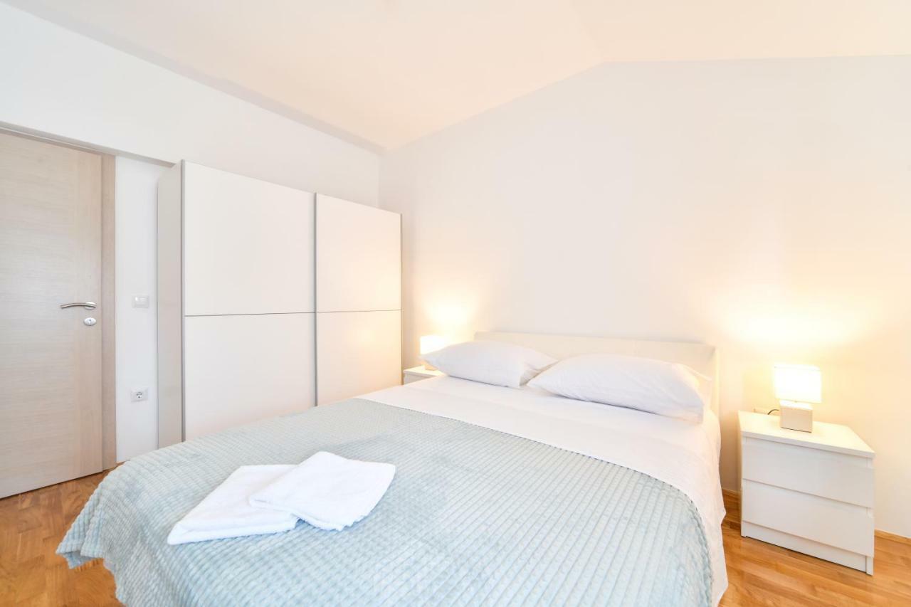 Apartman Novokmet-Crno Hotel Zadar Exterior photo